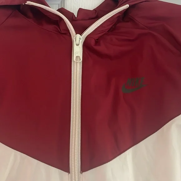 Red and white Nike zip up hooded jacket - Picture 2 of 4